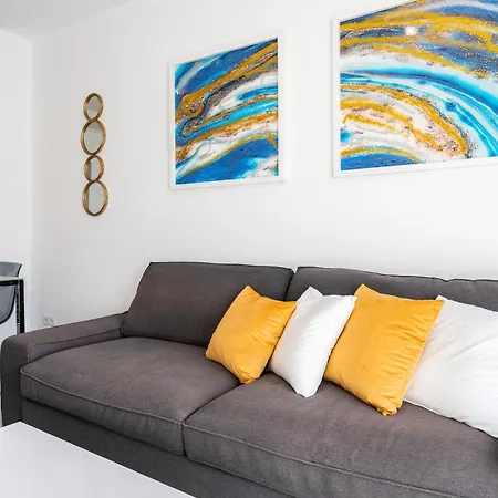 Ct 359 - Faro's Cala Lucia -